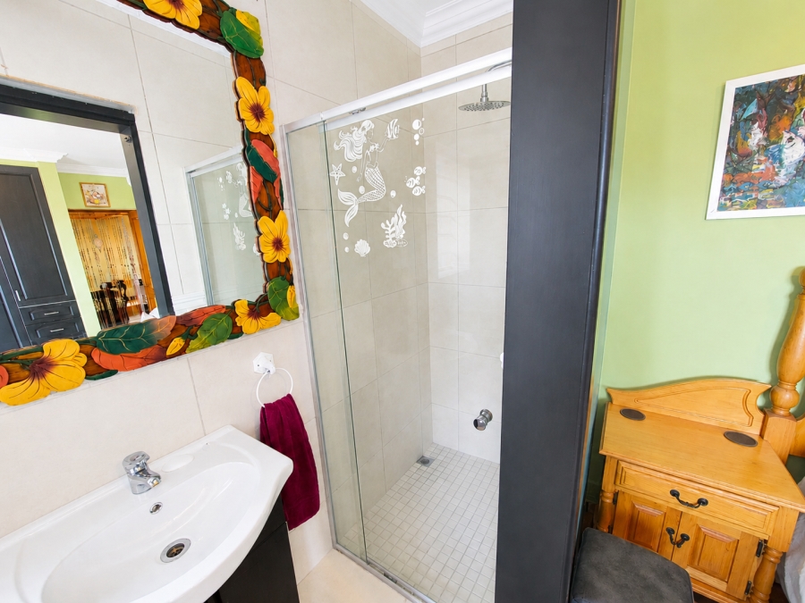 4 Bedroom Property for Sale in Brenton On Sea Western Cape
